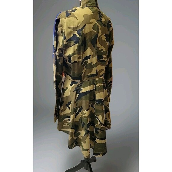 18 CENTIMETERS Women's camo long sleeve Tails button down shirt size Large - Picture 4 of 9